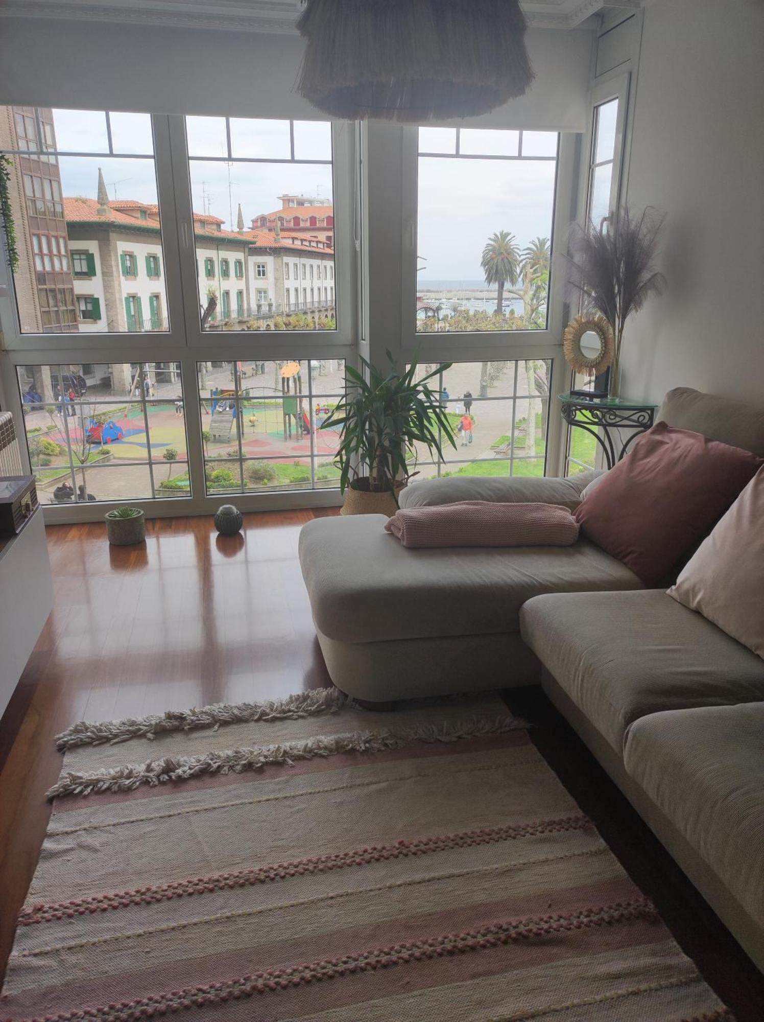 Precioso Piso Con Garaje En El Centro De Castro Urdialesアパートメント エクステリア 写真